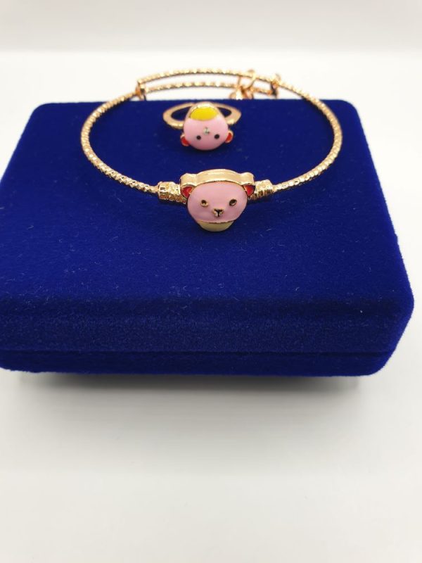 bracelet enfant Lila b , sur moderne-bijoux.fr - Bijoux ethniques et Femmes du monde