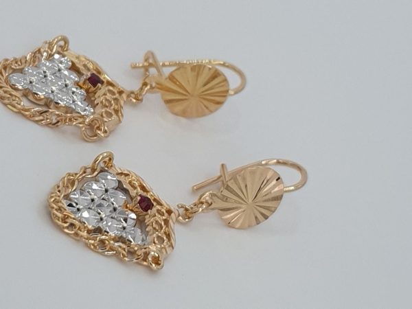 chaine boucles ethniques fraise , sur moderne-bijoux - Bijoux ethniques & Femmes du monde