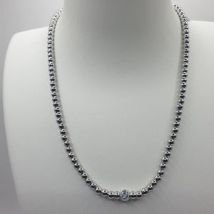 collier acier inoxydable bija , sur moderne-bijoux.fr - Bijoux ethniques & Femmes du monde